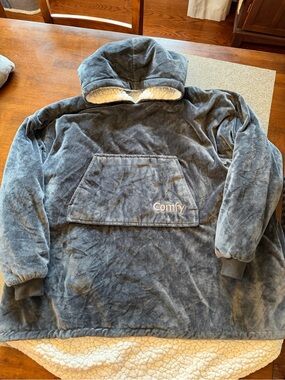 The Comfy kids blanket pullover shirt